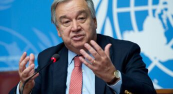 Генсек ООН призвал правительства не закрывать школы под предлогом COVID-19