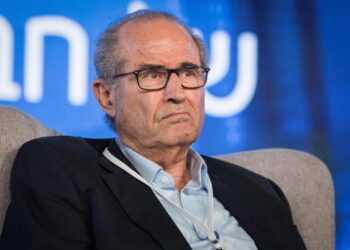 Шабтай Шавит. Фото: Noam Revkin Fenton / Flash90