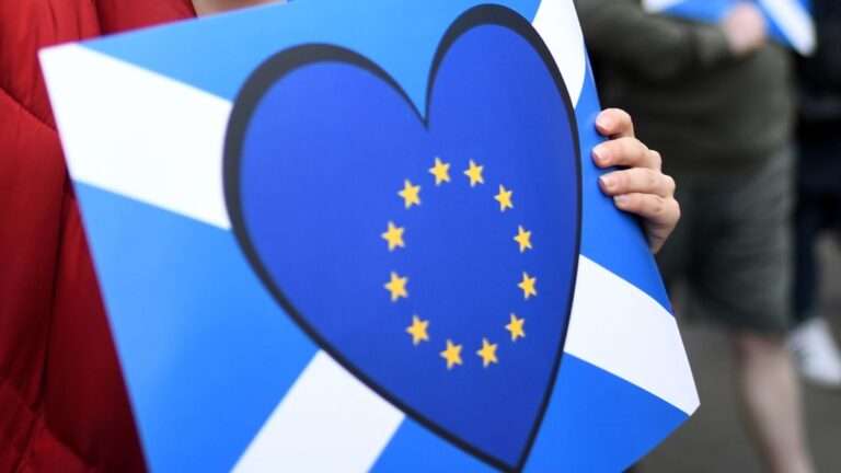 Игорь Бобров: Brexit как самороспуск — Великобритания может повторить судьбу СНГ