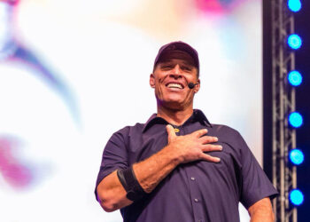 Тони Роббинс