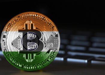 Биткоины в Индии. Фото: yourstory.com