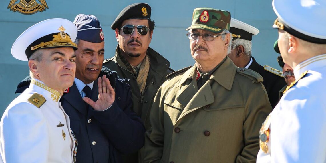 Маршал Хафтар посещает авианосец "Адмирал Кузнецов". Иллюстрация: colonelcassad.livejournal.com