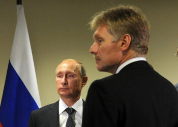 Владимир Путин, Дмитрий Песков и Сергей Лавров. Фото: ТАСС