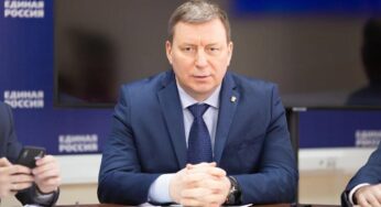 Глава московских единороссов обвинил КПРФ в двуличии