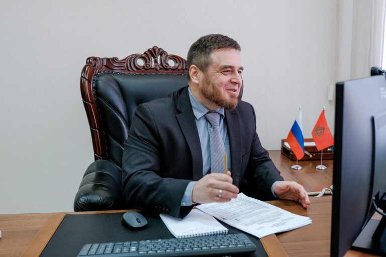 Антивирусные меры: федеральная политика, региональные подходы и зарубежный опыт