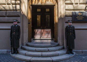 Вход в здание Сейма. Фото: Sputnik Латвия