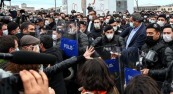 Ариф Асалыоглу: Вероятность беспорядков в Турции велика