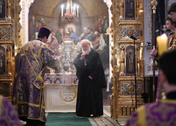 Вечерня с чином прощения в Храме Христа Спасителя. Фото: patriarchia.ru