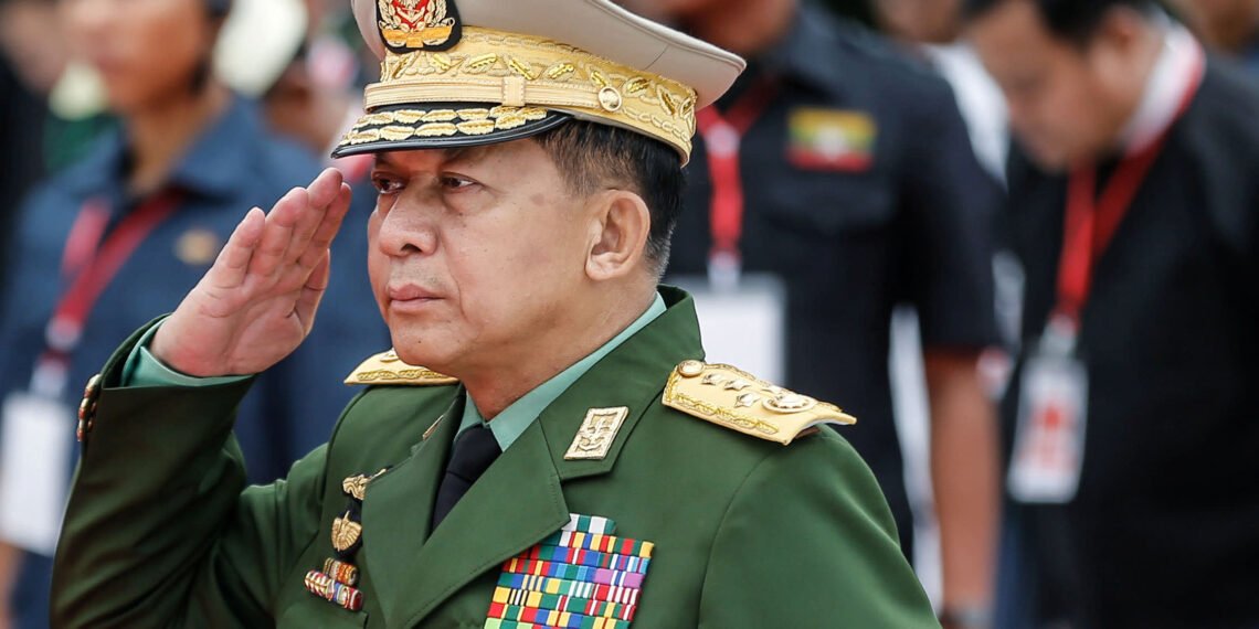 Мин Аунг Хлайн. Фото: Reuters