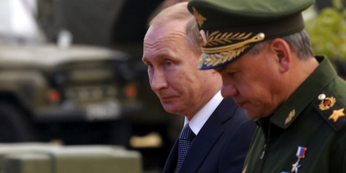 Владимир Путин и Сергей Шойгу