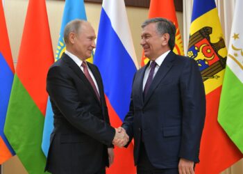 Владимир Путин и Шавкат Мирзиёев. Фото: пресс-служба Кремля