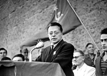 Пальмиро Тольятти на митинге.