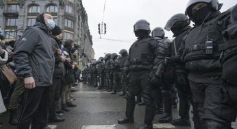 Кто и как подавляет гражданское общество в России