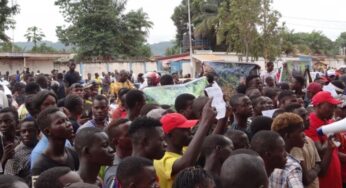 Многотысячный митинг против присутствия МИНУСКА в ЦАР прошел в Банги