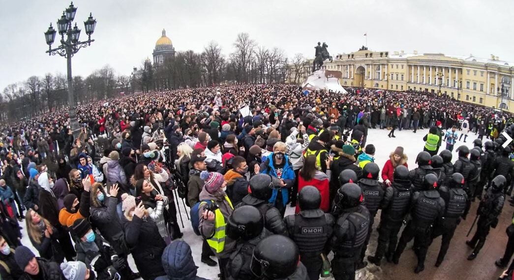Митинг в Санкт-Петербурге на Сенатской площади. 23 января 2021 года. Фото: Коммерсант