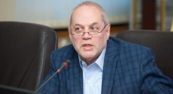 Депутат Мосгордумы считает мракобесием закон об ограничении просвещения