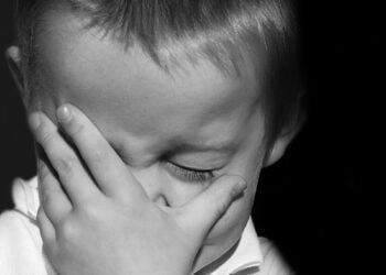 Плач ребенка. Фото: publicdomainpictures.net