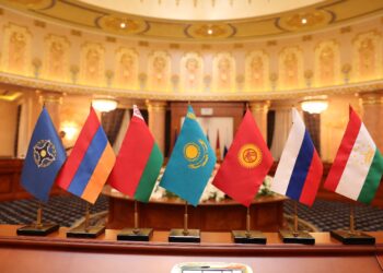 Флаги стран-участниц ОДКБ. Фото: vestikavkaza.ru