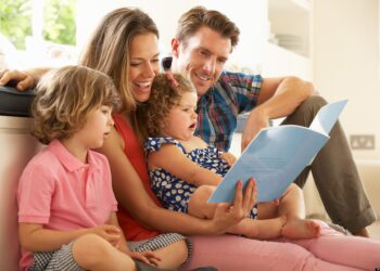 Семья. Фото: mom-dad-baby.ru