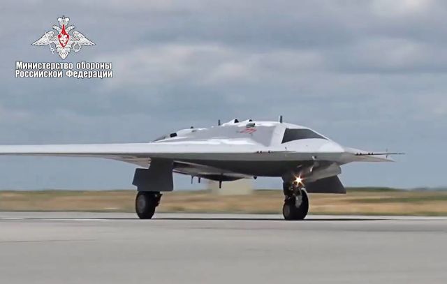 Тяжелый ударный беспилотник «Охотник»