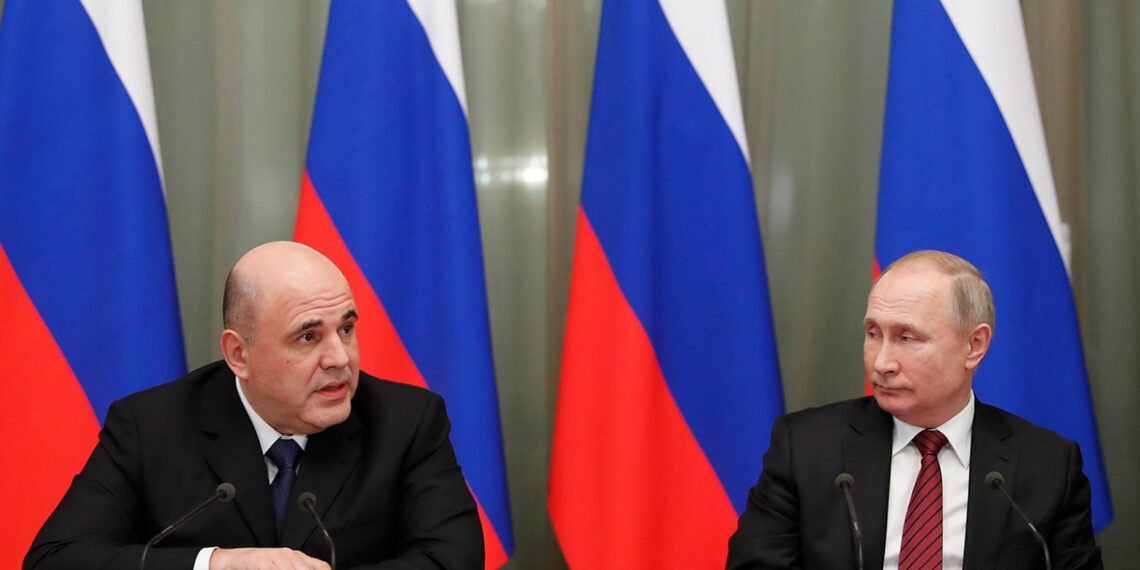 Михаил Мишустин и Владимир Путин. Фото: РБК