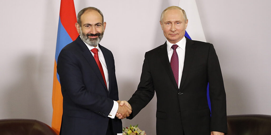 Владимир Путин и Никол Пашинян