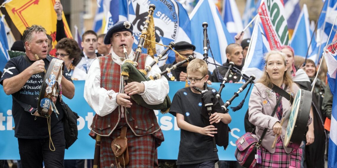 Народное шествие в поддержку независимой Шотландии