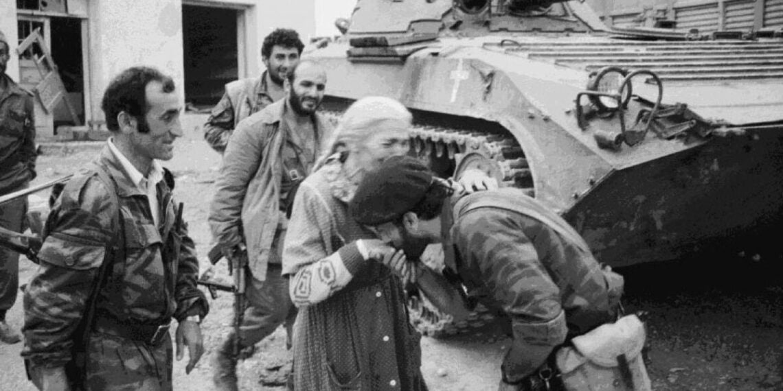 Война в Арцахе. Беженцы