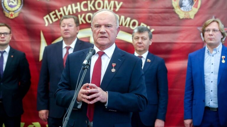 КПРФ пошла на сговор с Кремлем