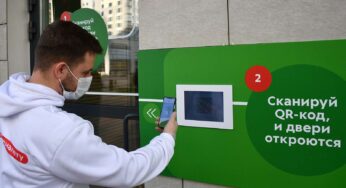 Ковид все спишет: для чего власти закон о QR-кодах на транспорте и в общественных местах