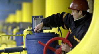 Поставки «Газпрома» в Европу не зависят от отношений России и Запада: ICIS