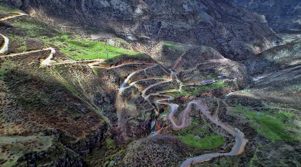 Серпантинная дорога к монастырю Татев. Фото: hayweb.ru