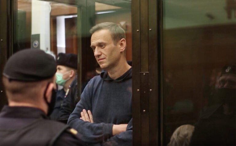 Росфинмониторинг внес Навального в реестр террористов и экстремистов
