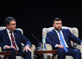 Главы ЛНР Леонид Пасечник и ДНР Денис Пушилин