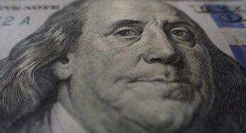 Высокий уровень госдолга ставит под угрозу способность ФРС контролировать инфляцию