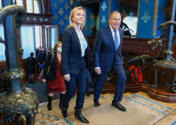 Лиз Трасс и Сергей Лавров. Фото: МИД РФ / РИА Новости