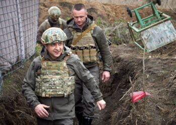 Владимир Зеленский на прогулке. Фото: rtvi.com