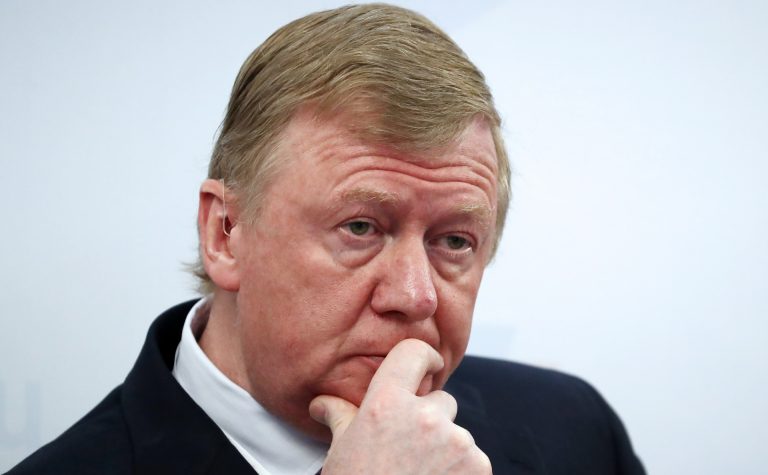 Чубайс уехал из России: эпоха «младореформаторов» уходит в небытие