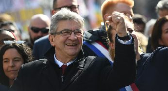 Меланшон намерен предотвратить дуэль Макрона и Ле Пен во втором туре выборов президента Франции