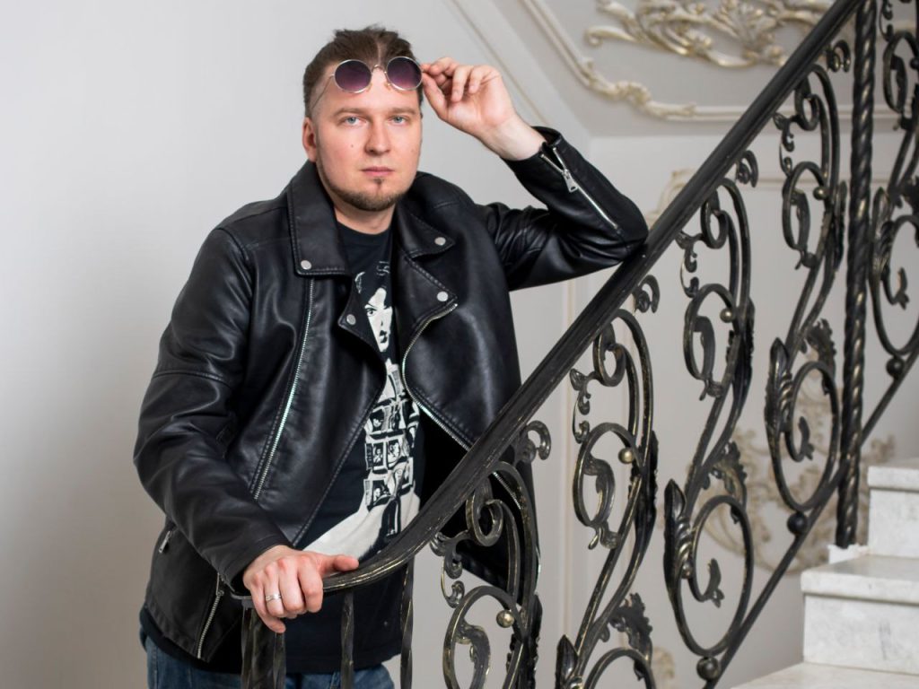 Музыкант Артем Морозов