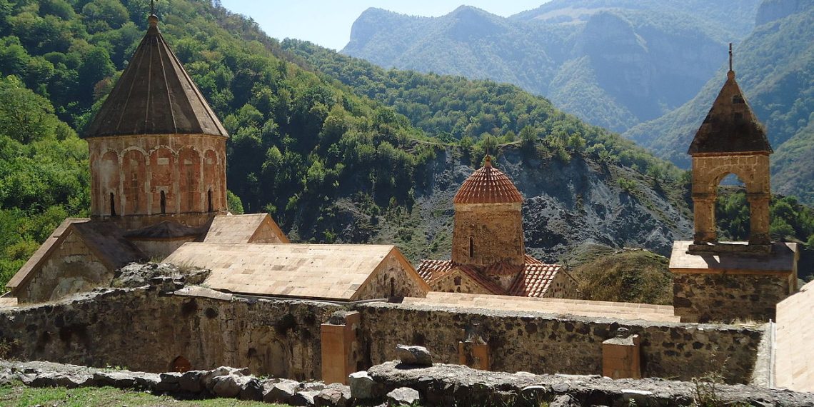Монастырь Дадиванк. Фото: armmuseum.ru