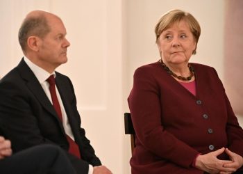 Олаф Шольц и Ангела Меркель. Фото: stern.de