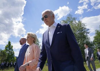 Урсула фон дер Ляйен и Джо Байден. Фото: АР