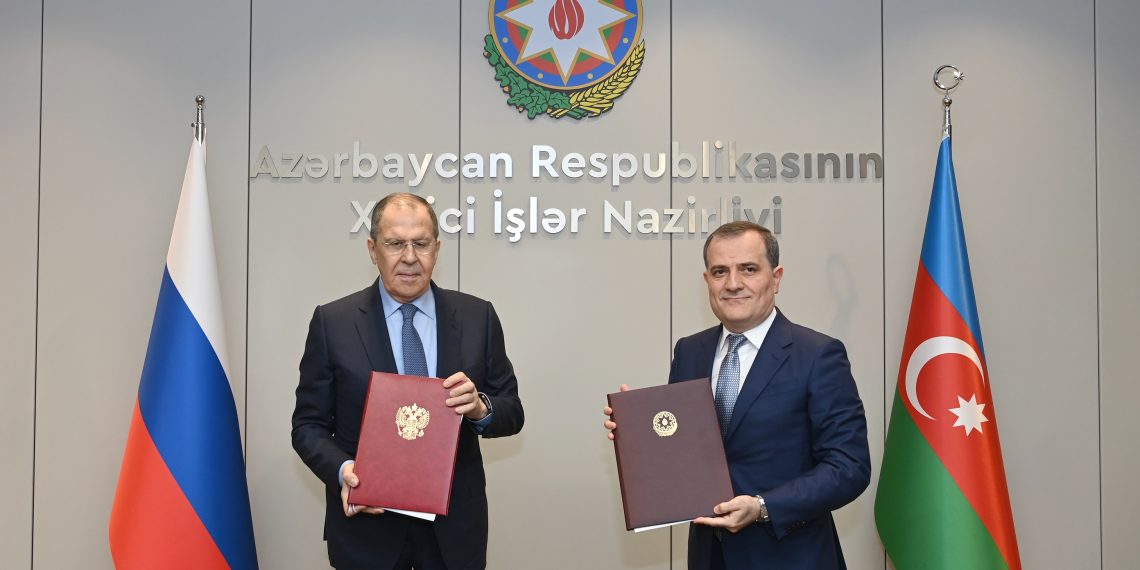 Сергей Лавров и Джейхун Байрамов. Фото: mfa.gov.az