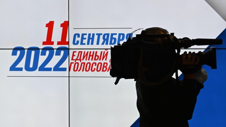 Выборы не меняют губернаторов, их победа зависит от поддержки Путина