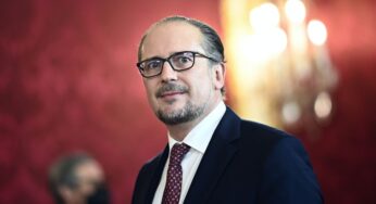 Австрия не исключает возможности постепенного снятия санкций с России
