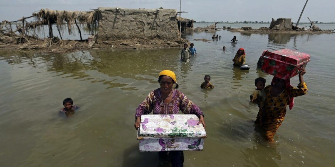 Наводнение в Пакистане. Фото: Фарид Хан / AP