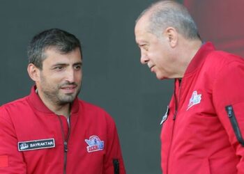 Сельчук Байрактар и Реджеп Эрдоган