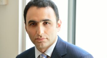 Аветик Чалабян: В Армении родился первый пример прямой демократии