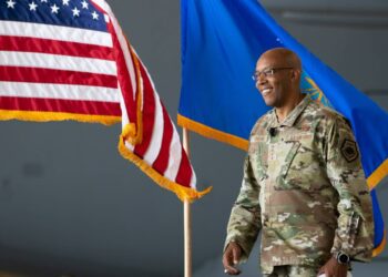 Генерал Чарльз Браун